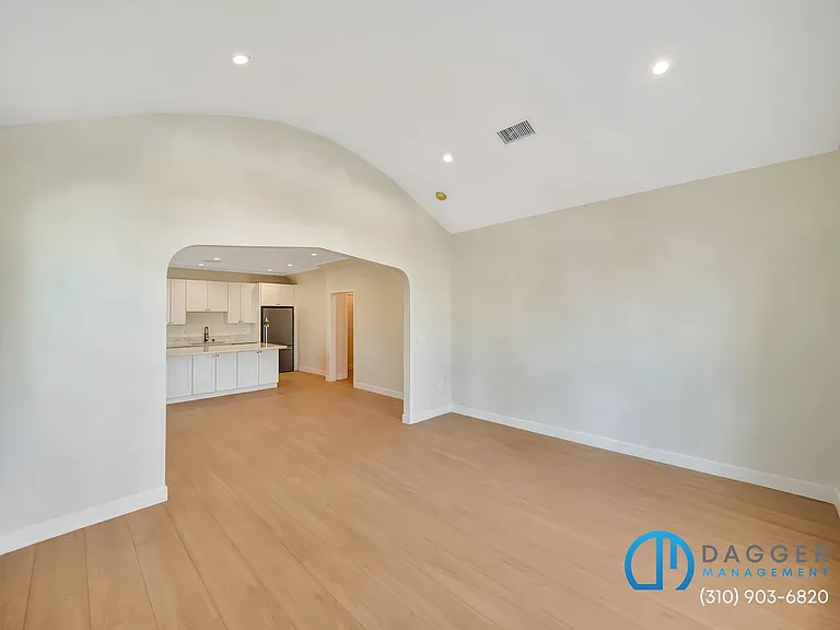 2800 Winter St #2 — Photo 5