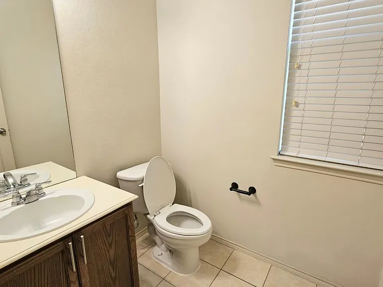 501 Jeans Creek Dr — Photo 8