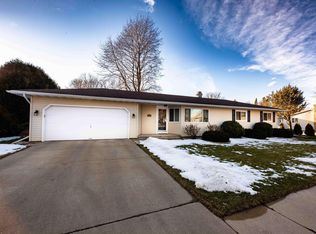 214 N 9th Ave, Winneconne, WI 54986