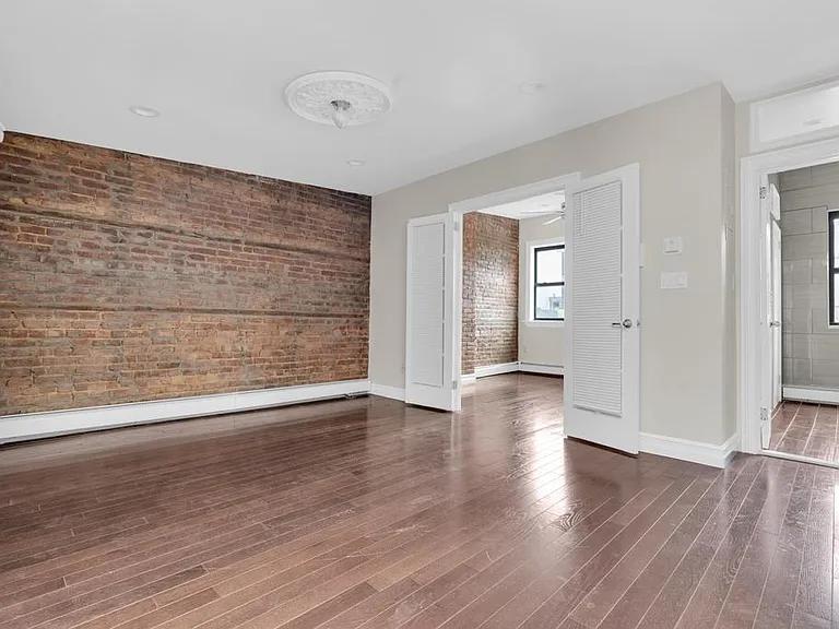 471 Grand St #2 — Photo 8