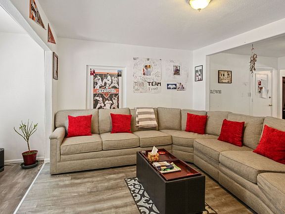 2nd image of 5871 Dewey Blvd