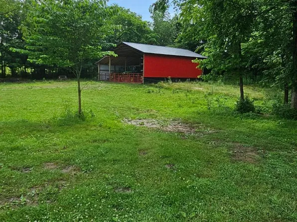 942 N Commonwealth Ln, Cynthiana, KY 41031