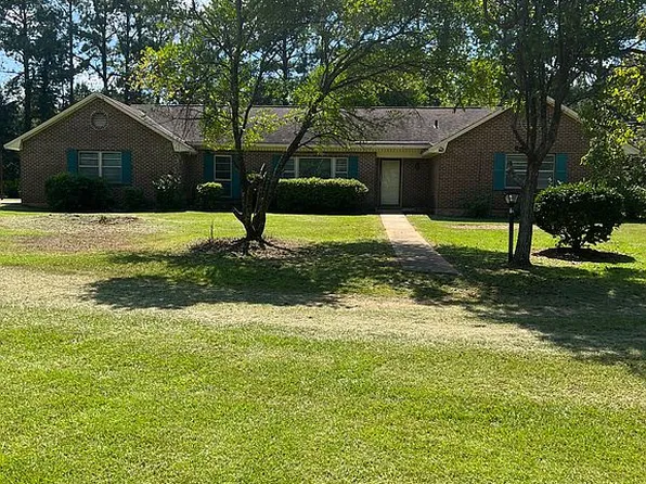2821 Holtville Rd, Wetumpka, AL 36092