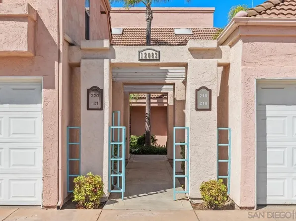 12083 Calle De Montana Unit 219, El Cajon, CA 92019