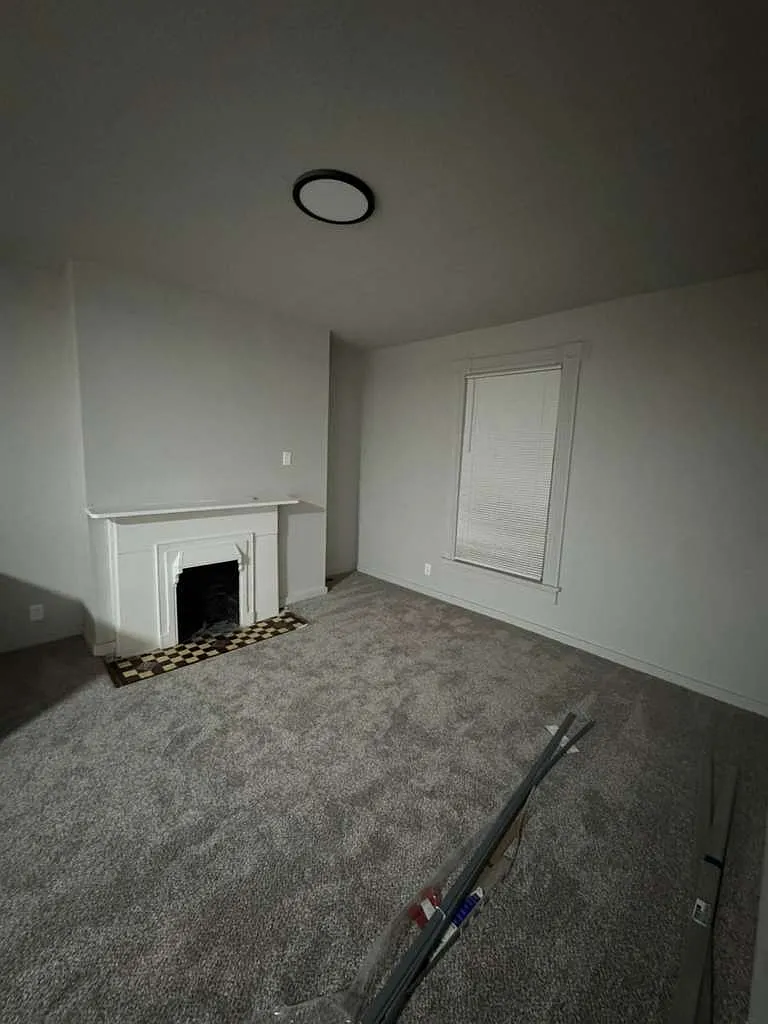 3 bed, 1.5 bath, 1505 sqft, $1,250 — Photo 1