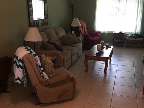 2nd image of 1681 SE Burgundy Ln