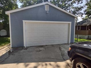 1708 Waiola Dr, Valparaiso, IN 46383