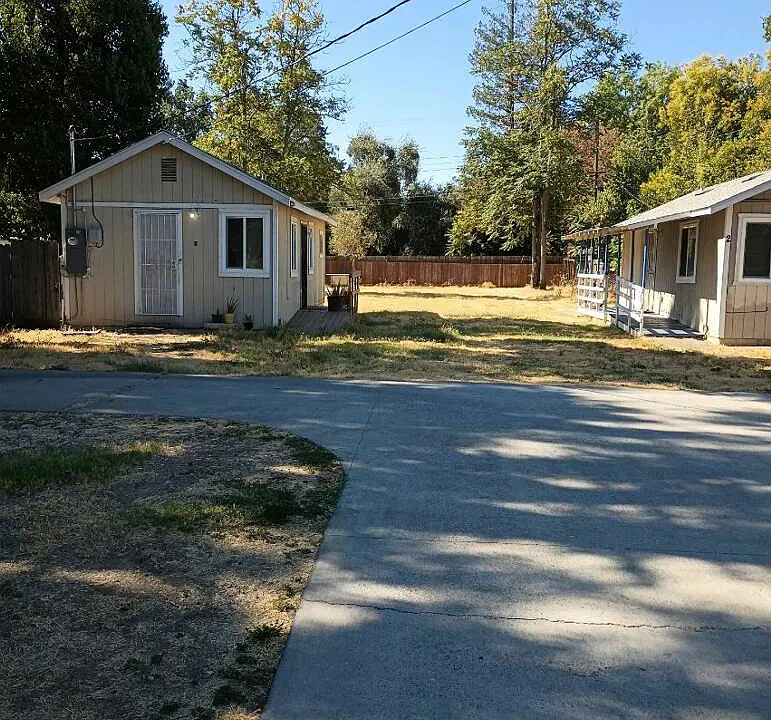 430 Harding Ave