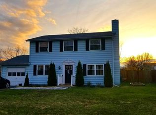 104 Ridgefield Ave, Stephens City, VA 22655