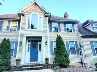 2 Aurora Dr, Oxford, CT 06478