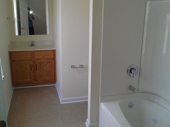 2nd image of 104 Aster Dr