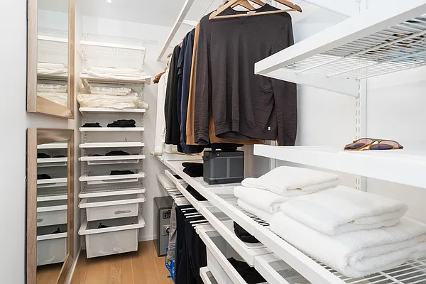 Rented by Douglas Elliman | media 24