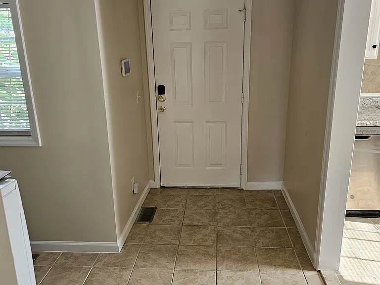 105 Idol St — Photo 10