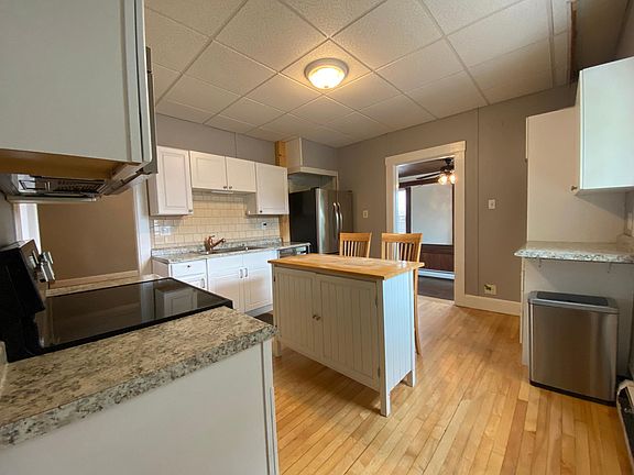 2nd image of 6 Sargent Ave #B