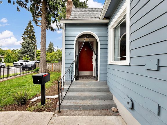 3rd image of 507 W 33rd St