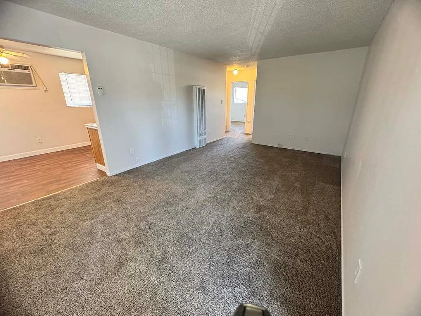 2 bedroom 1 bathroom Unit Available in Oakdale! — Photo 2