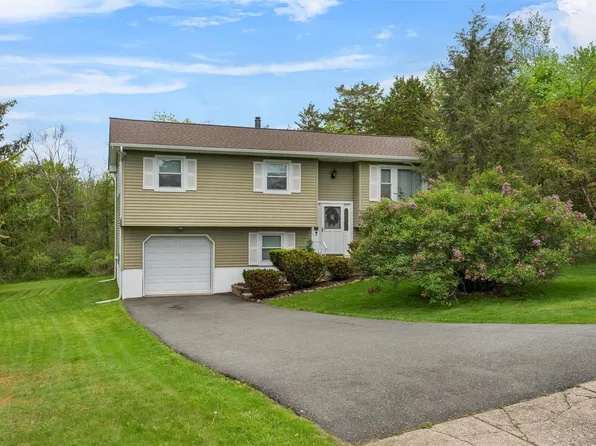 12 Moulton Circle, Monroe, NY 10950