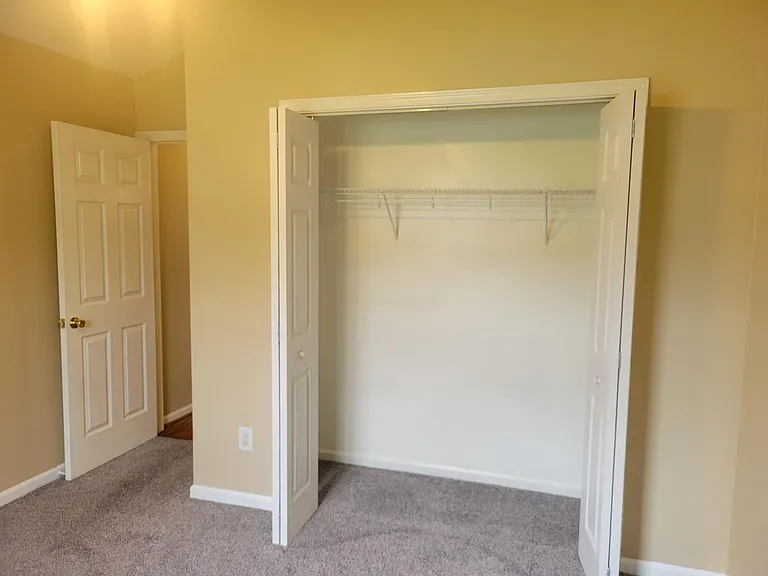 209 Meadowlark Ln — Photo 28