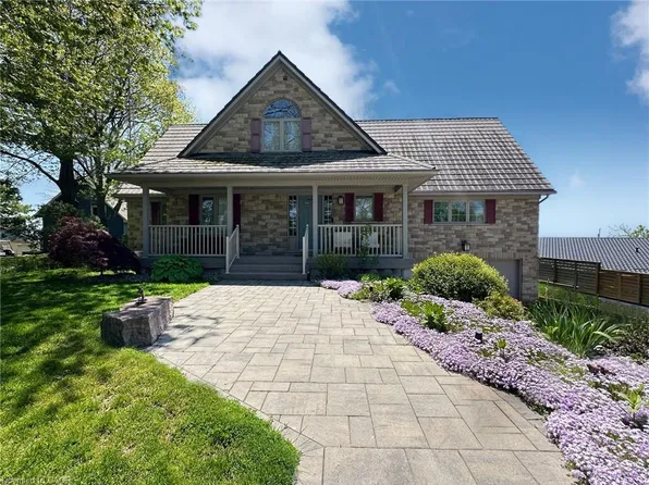 739 Sandy Bay Rd, Haldimand County, ON N1A 2W6