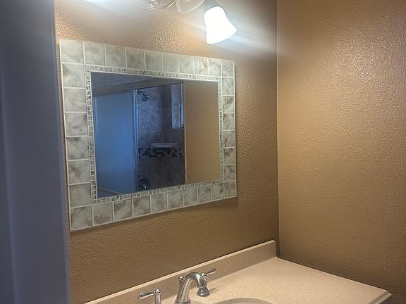 5th image of 20508 Arline Ave