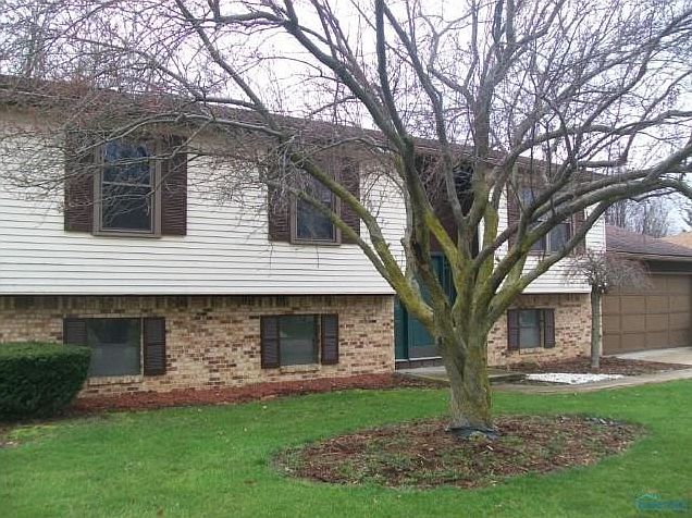 1st image of 142 Marshall Ave