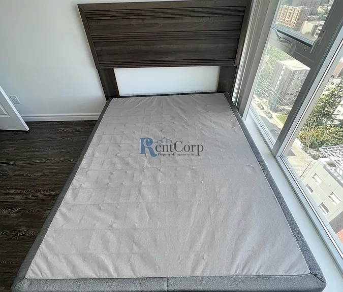 1903 King St N #2 — Photo 8