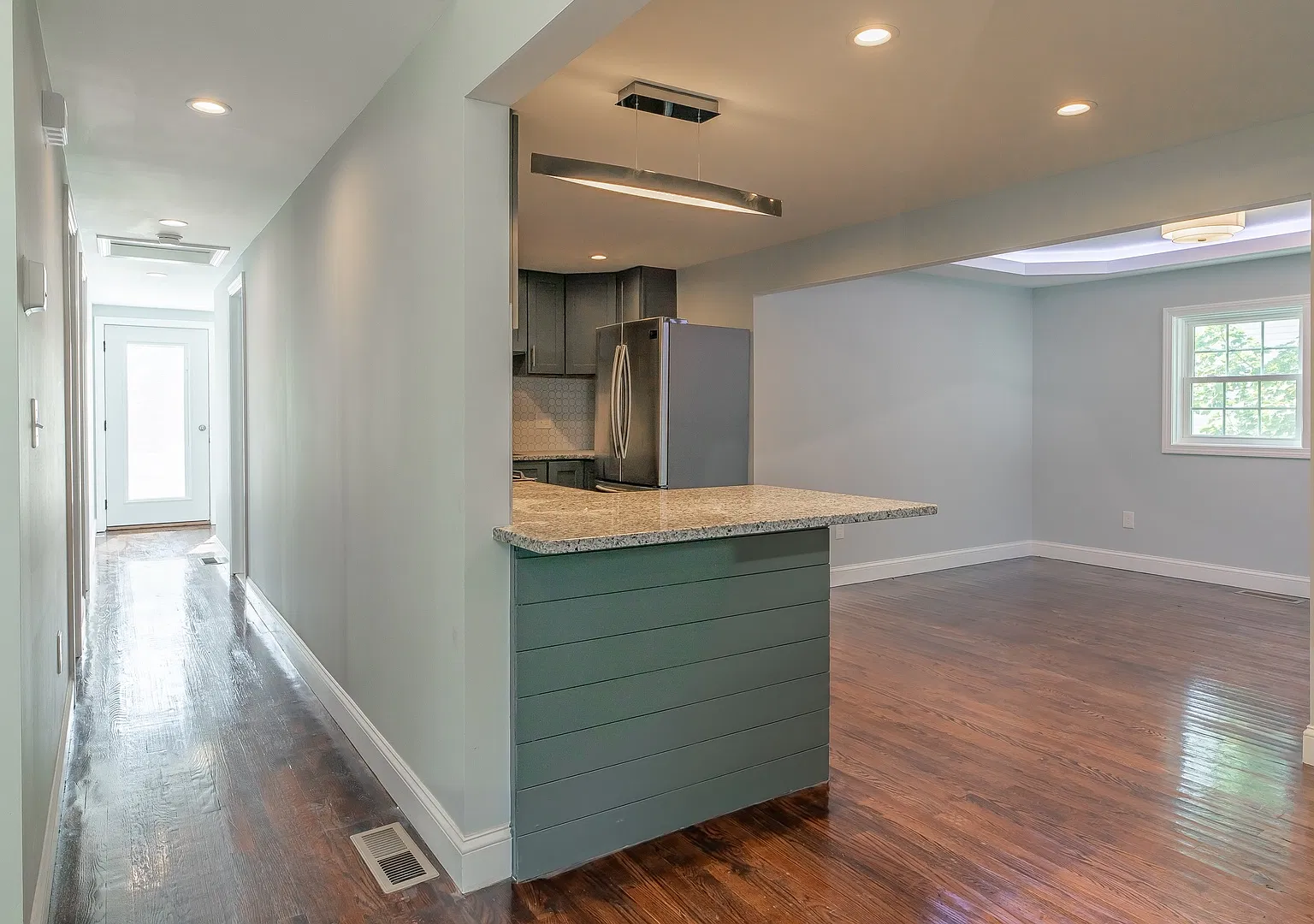 Newly Renovated Ranch — Photo 4