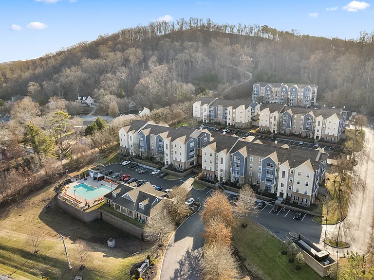 Evergreen at the Bluffs — Photo 38
