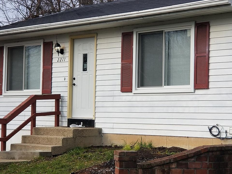 1st image of 2211 Countrywood Dr SE