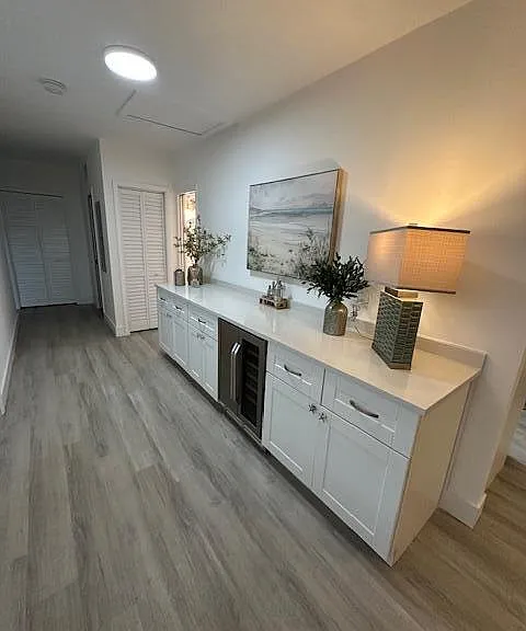 522 Eastwind Dr — Photo 5