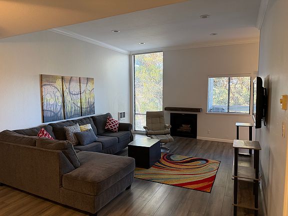 4th image of 1081 Beach Park Blvd APT 313