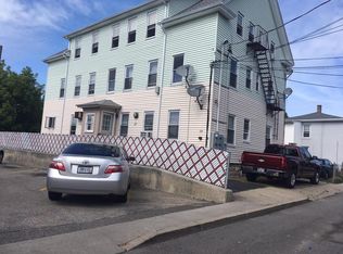 19 Saint Elizabeth St APT 2, Bristol, RI 02809