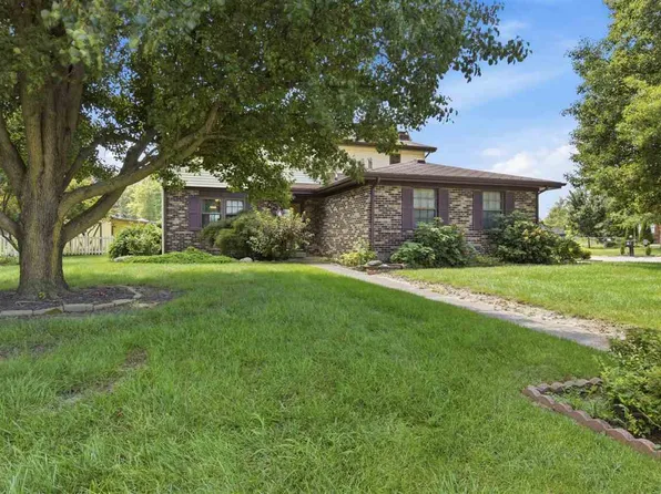 213 Wilmore Dr, Connersville, IN 47331