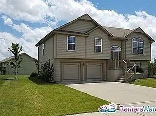 8501 N Kensington Ave, Kansas City, MO 64156