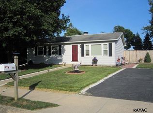 425 Lincolnway Dr, York, PA 17408