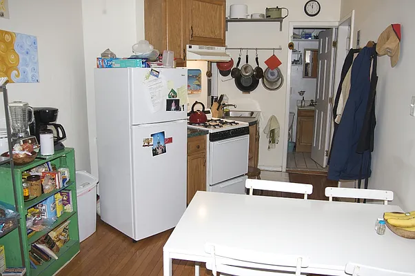 Rented by Maximus Realty Group | media 17