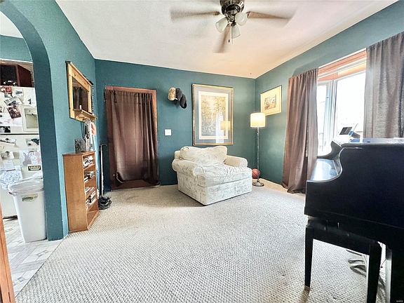 3rd image of 2800 Norwood Ln