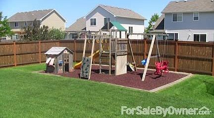 3rd image of 795 SE Parker Dr