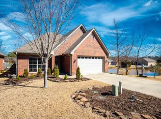 114 Melville Dr, Maumelle, AR 72113