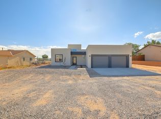 125 2nd St NE, Rio Rancho, NM 87124