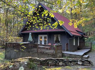 2012 Whiteoak Creek Rd, Athens, WV 24712