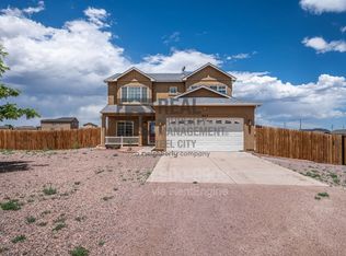 947 E Kirkwood Dr, Pueblo West, CO 81007