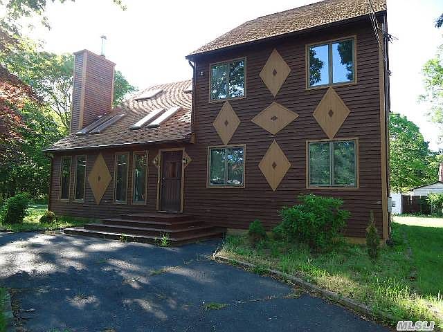 1st image of 197 Robinwood Dr