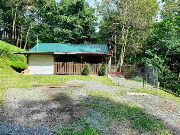 84 Billingsley Hollow Rd, Fairview, WV 26570
