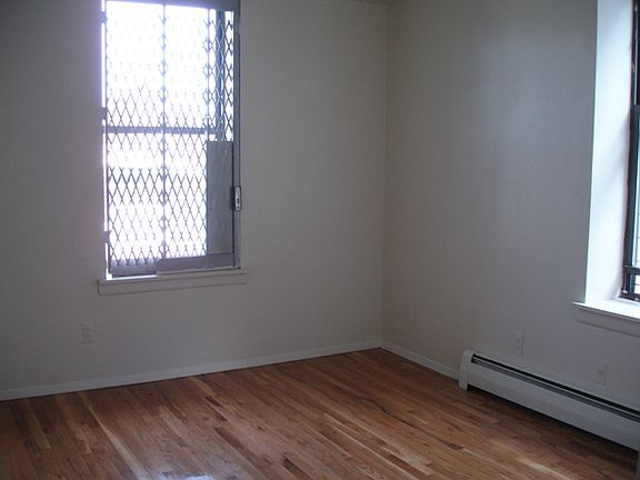 2nd image of 309 E 164th St APT 1F