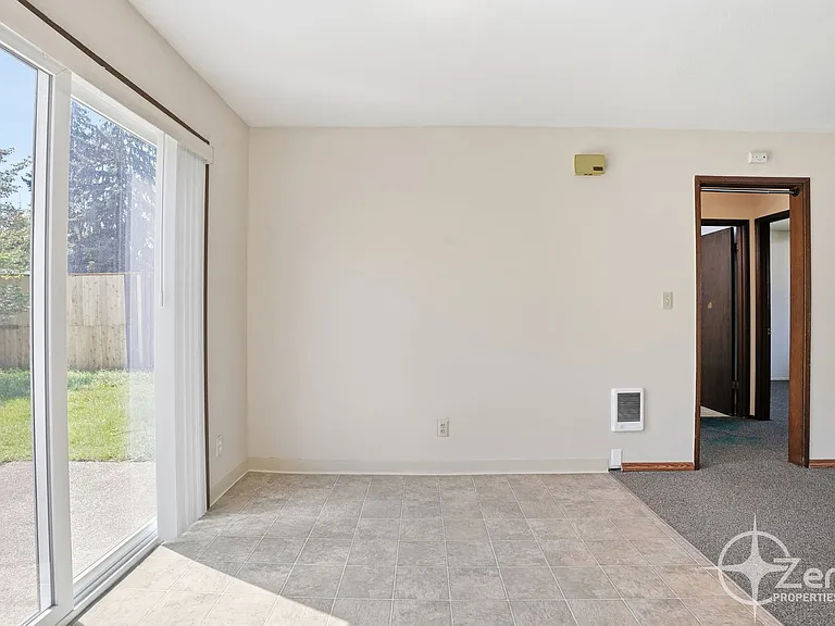 166 Virginia St #B — Photo 8