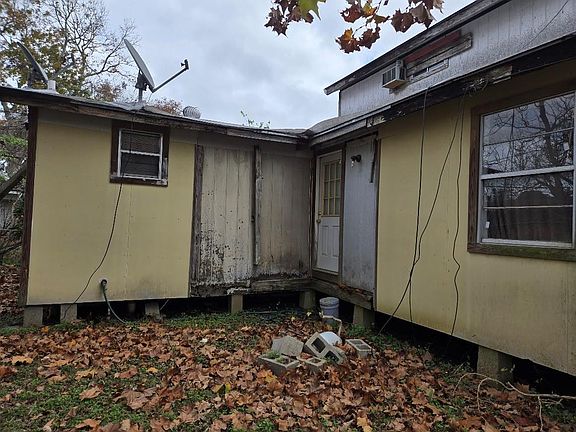 2nd image of 6912 Carver Ave