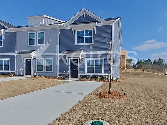 3rd image of 2253 Banyon Cir