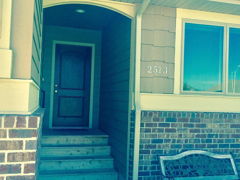 2513 W Sudbury St — Photo 2