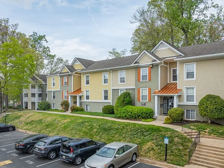Ellicott Grove — Photo 44